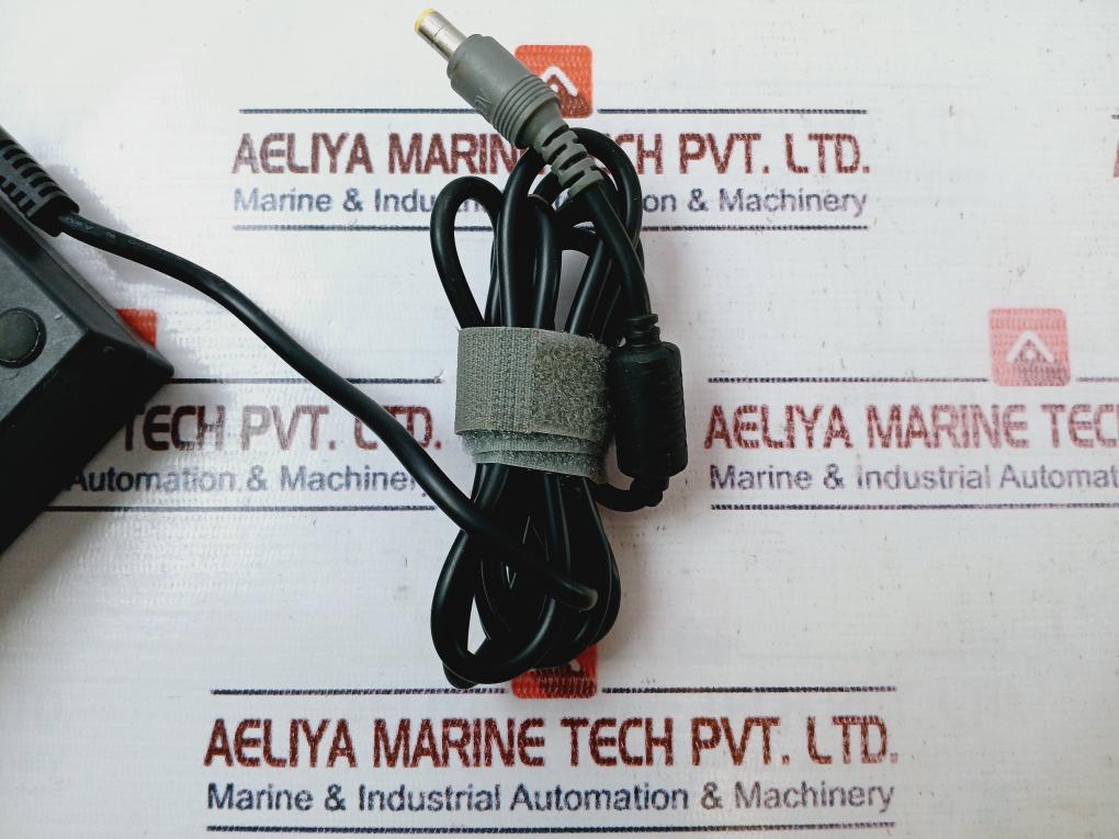 Lenovo 42T5284 AC Adapter Charger Rev 01 50/60Hz