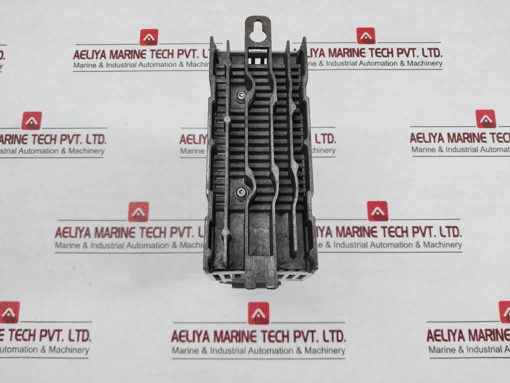 Lenze-Frequency-Inverter-Drive-E84avsce3712sx0-50-60hz-2