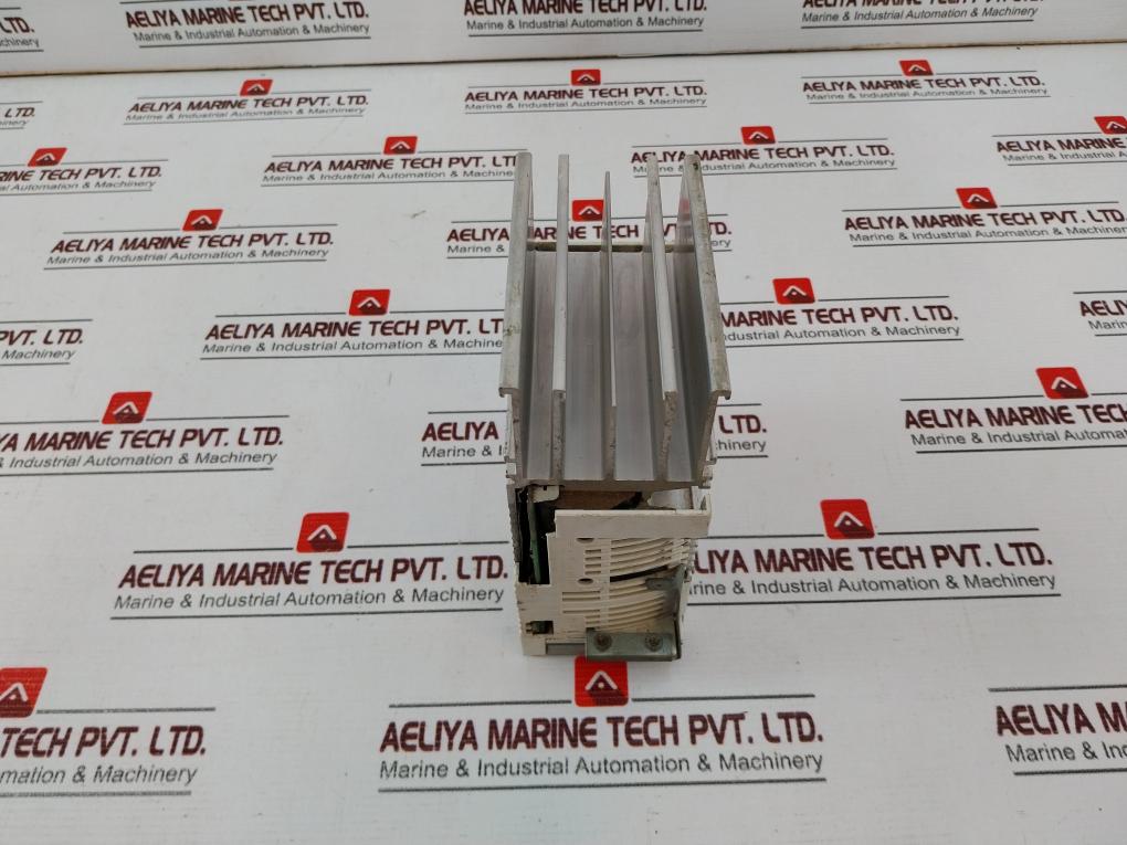 Lenze 8200 Vector E82Ev371_2C Inverter Ver 3C35