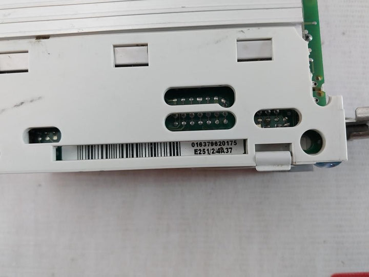 Lenze E82Ev251_2C 8200 Vector Frequency Inverter Ver 4A37 016379620175