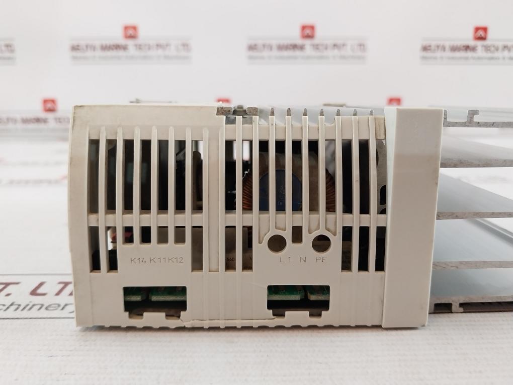 Lenze E82Ev251_2C 8200 Vector Frequency Inverter Ver 4A37 016379620175