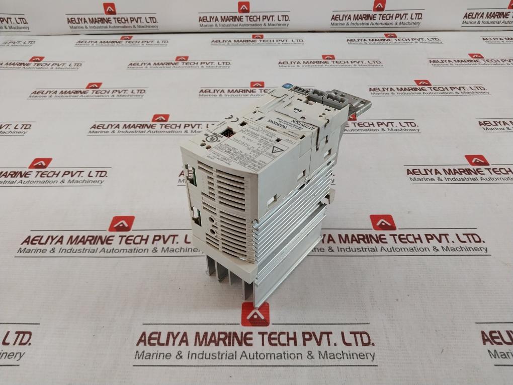 Lenze E82Ev251_2C 8200 Vector Frequency Inverter Ver 4A37 016379620175