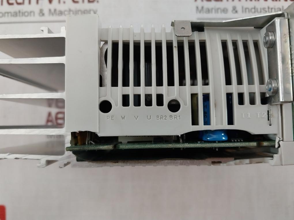 Lenze E82Ev251_2C 8200 Vector Frequency Inverter Ver 4A37 016379620175