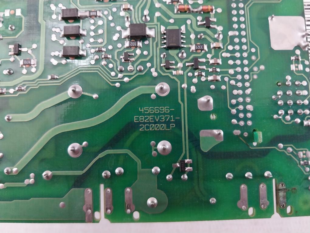 Lenze E82Ev371-2C000Lp Plc Sub Assemble E82Ev000-0Bmp 015135340265 E166128