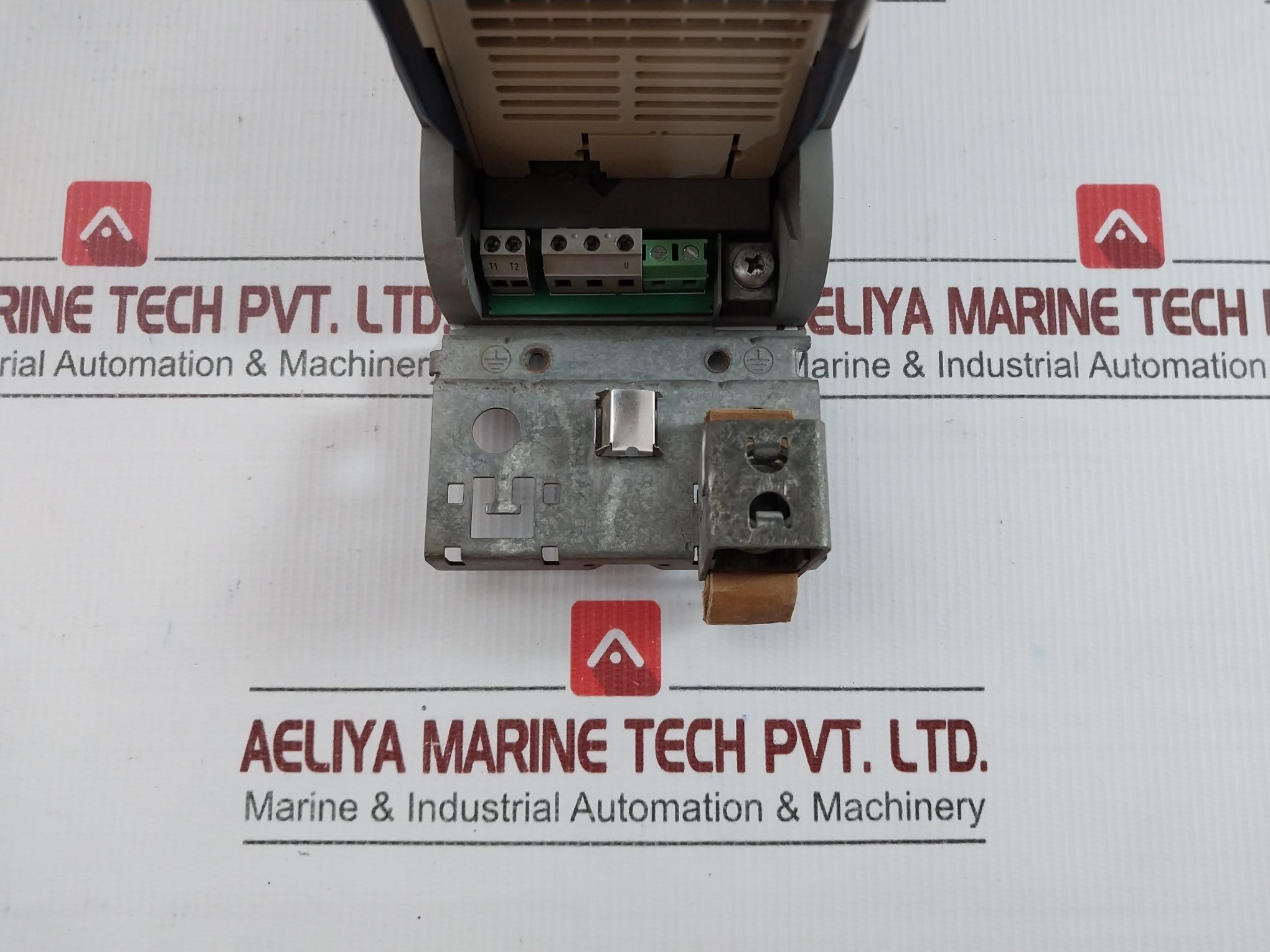 Lenze E94Amhe0074 Multi Drive Highline Module