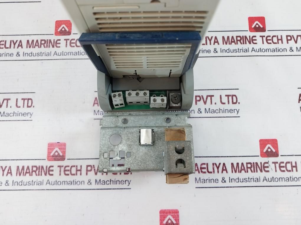 Lenze E94AMHE0094 Multi Drive Highline