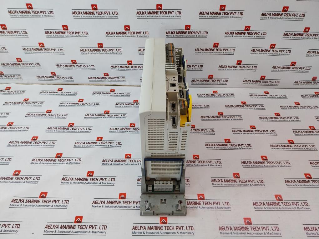 Lenze E94Amhe0324 Servo Drive