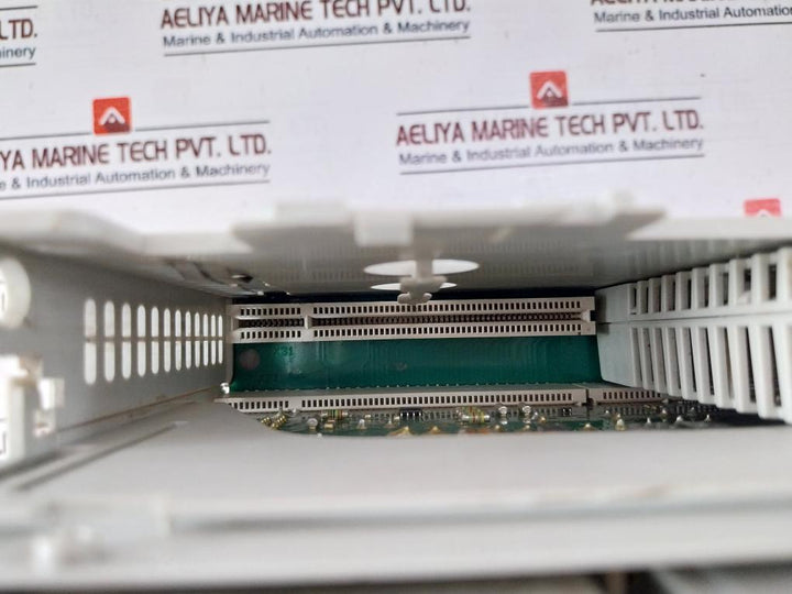 Lenze E94Amhe0324 Servo Drive