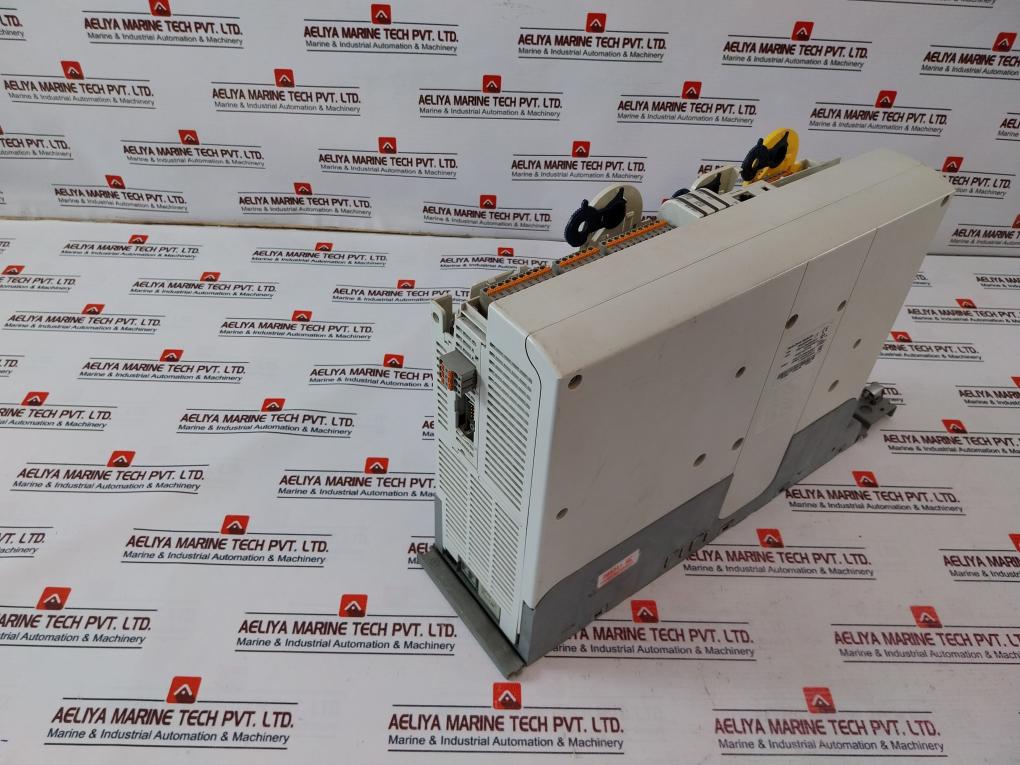 Lenze E94Amhe0324 Servo Drive