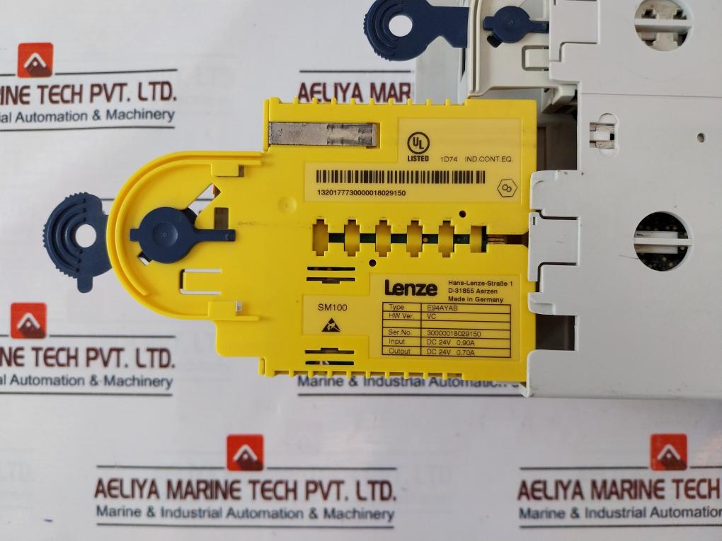 Lenze E94AMHE0324 Servo Drive