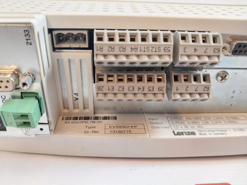 Lenze Evs9322-ep Servo Drive 44A8 2133 24V Dc 0-480V 2.5A 2.1Kva 0-480Hz