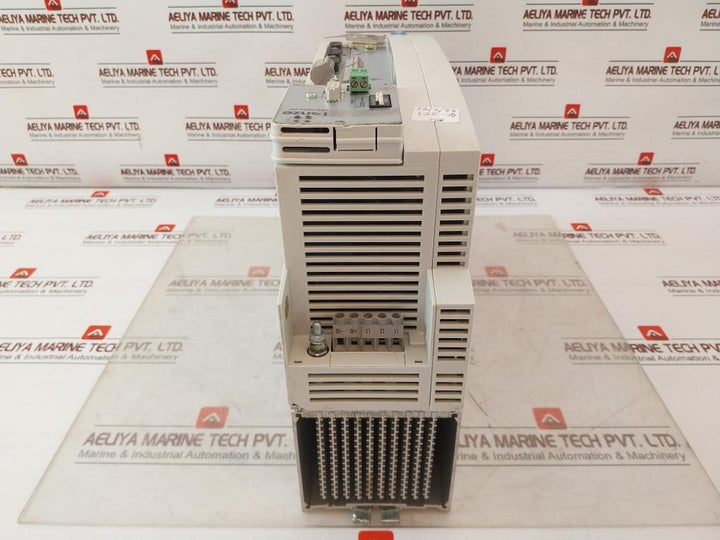 Lenze Evs9323-ep Servo Controller 13180716 3/Peac 400/480V 3.9A 3.2Kva 50/60Hz