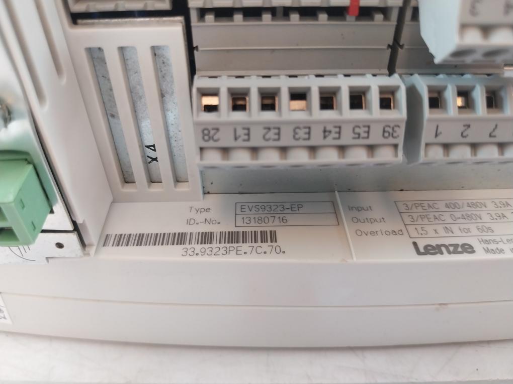 Lenze Evs9323-ep Servo Controller 13180716 3/Peac 400/480V 3.9A 3.2Kva 50/60Hz