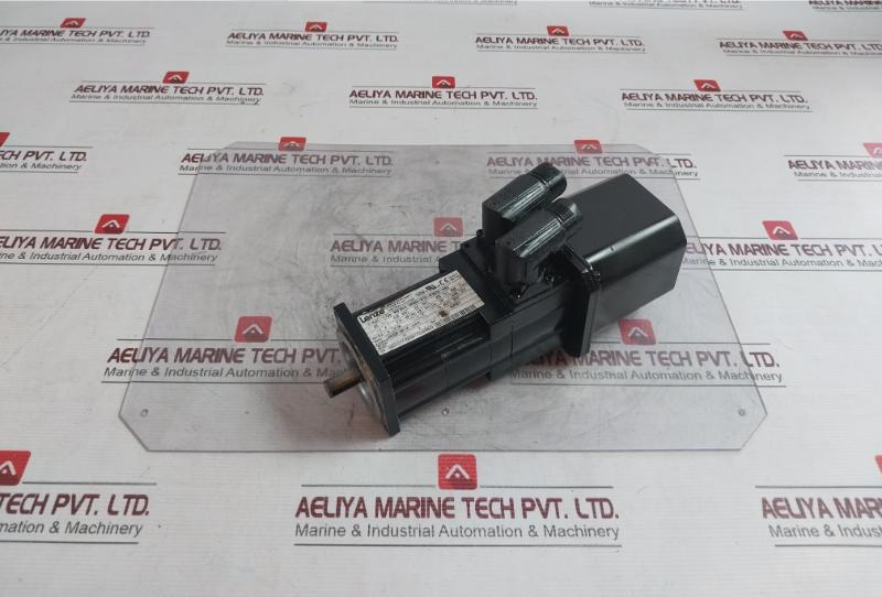 Lenze Mcs 06C41-srmb0-b11N-st5S00N-r0Su Servo Motor Ip54 225V 270Hz 5.4A 0.25Kw
