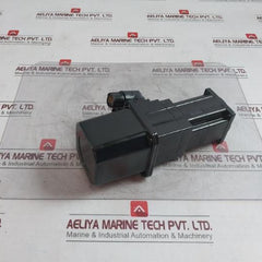 Lenze Mcs 06C41-srmb0-b11N-st5S00N-r0Su Servo Motor Ip54 225V 270Hz 5.4A 0.25Kw