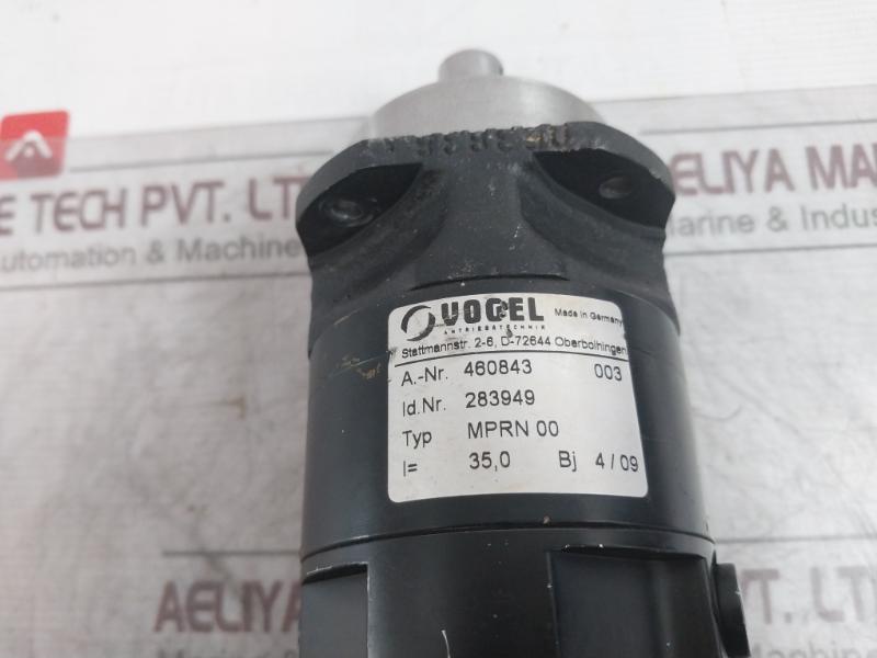 Lenze Mdsksrs036-13 Servo Motor Mprn 00 245V 0,9A 200Hz 0,25Kw Ip64 4000 Min-1