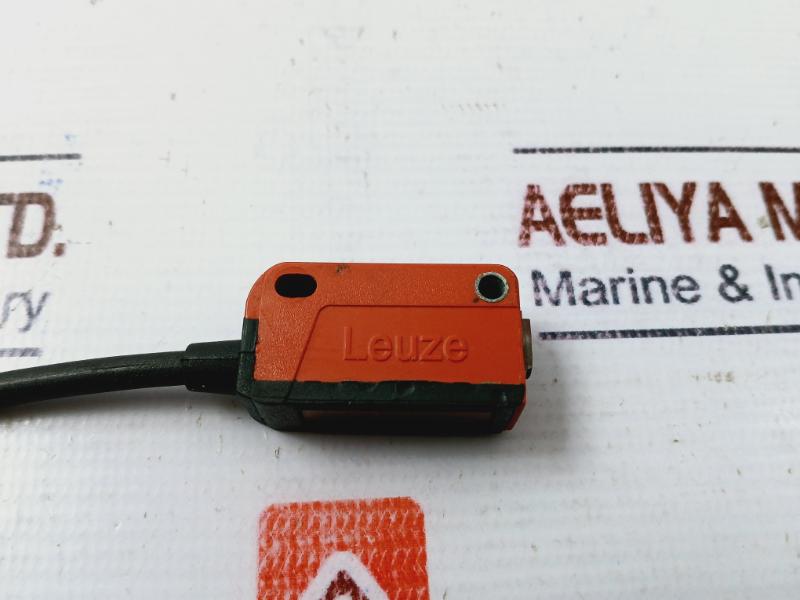 Leuze Electronic Hrtr 3B/66-v Sensor 10-30Vdc