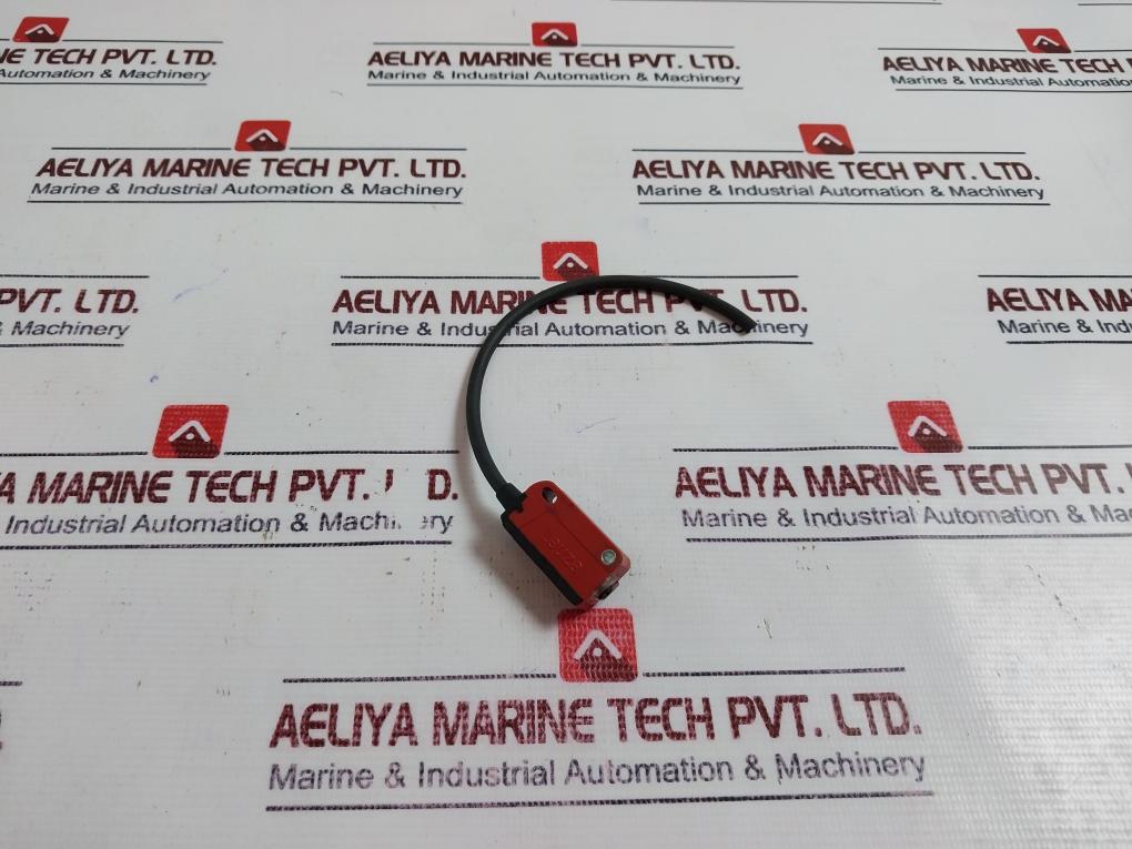 Leuze HRTR 3B/66-V Diffuse sensor with background suppression