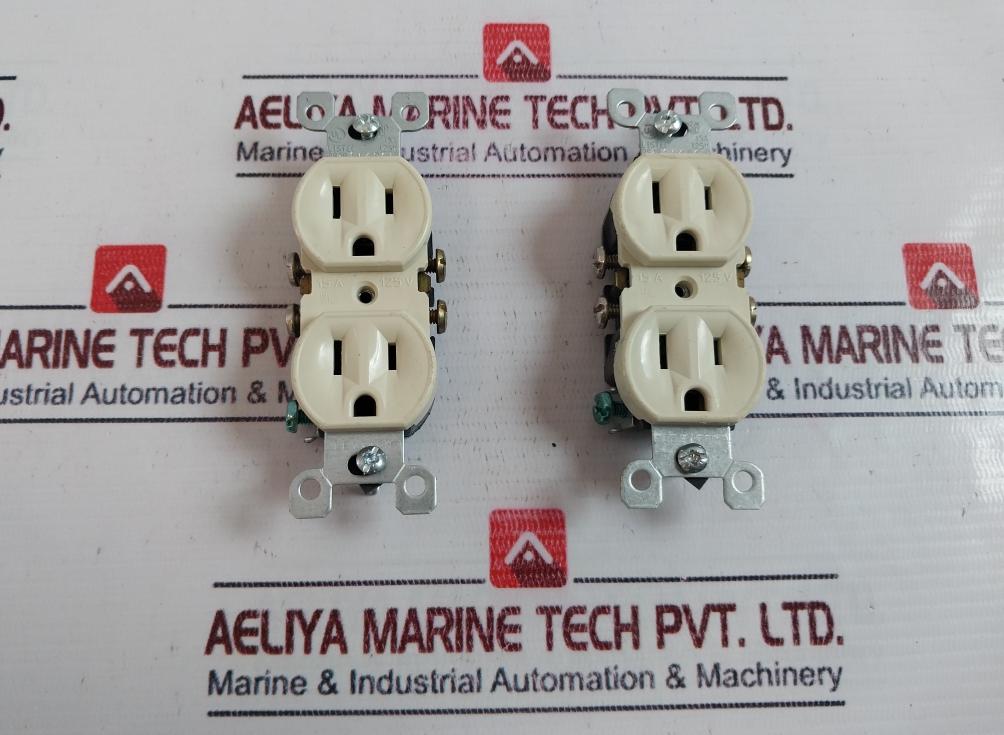 Lot of 7X Leviton 5320-ICP Duplex Receptacle 15A 125V