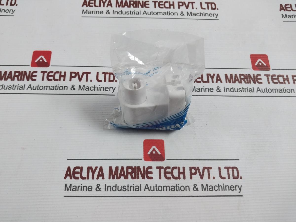 Leviton 5C399 Lamp Holder Socket