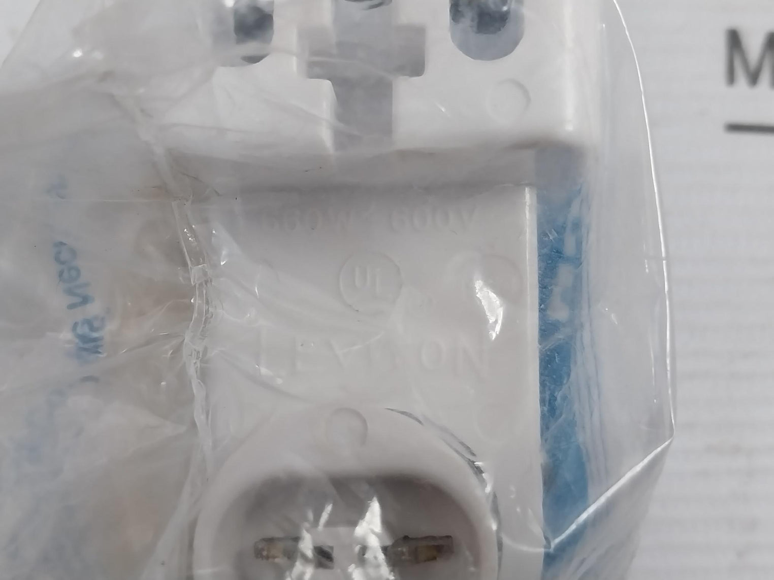 Leviton 5C399 Lamp Holder Socket