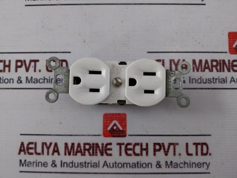 Lot of 2X Leviton Duplex Receptacle 15A 125V