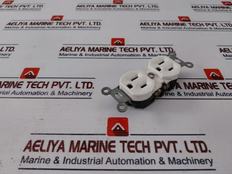 Lot Of 2X Leviton Duplex Receptacle 15A 125V