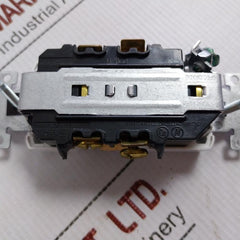 Leviton R72-5252-ws