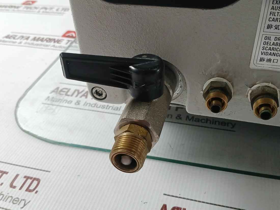 Leybold Sv25 9550363 Sogevac Vacuum Pump 3000071090810 200v 5.5a 60hz