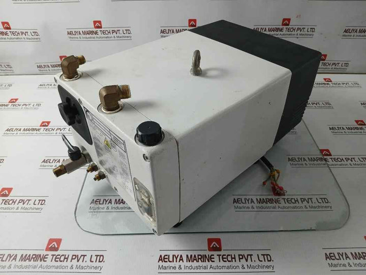 Leybold Sv25 9550363 Sogevac Vacuum Pump 3000071090810 200v 5.5a 60hz