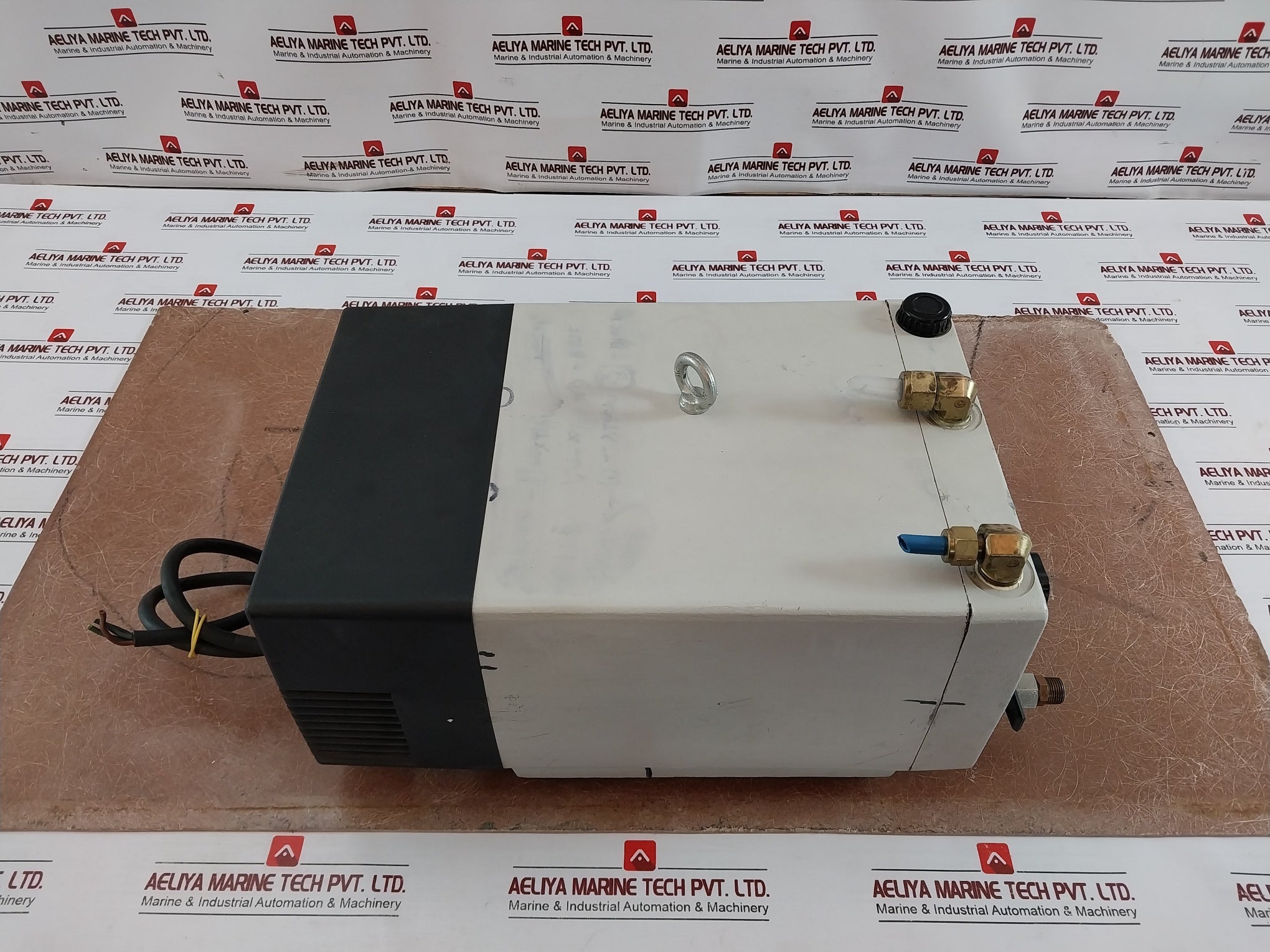 Leybold Sv25 955 03 63 Vacuum Pump 200V 5.5A Class B Ip23