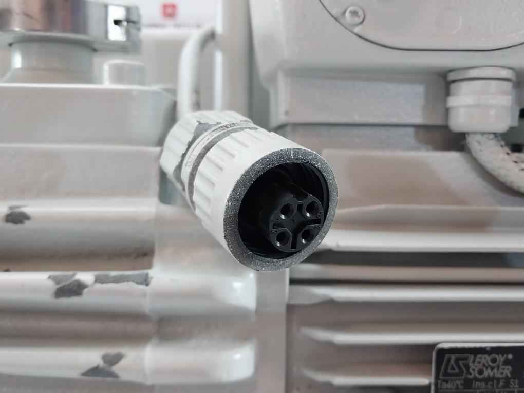 Leybold Sv 40 Bifc Sogevac Rotary Vane Vacuum Pump 1000 Mbar 180-264V V1.40