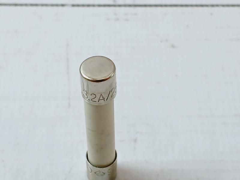 Lot of 6X LF Fuse 3.2A/250VP MA00007245 032603.2MXP