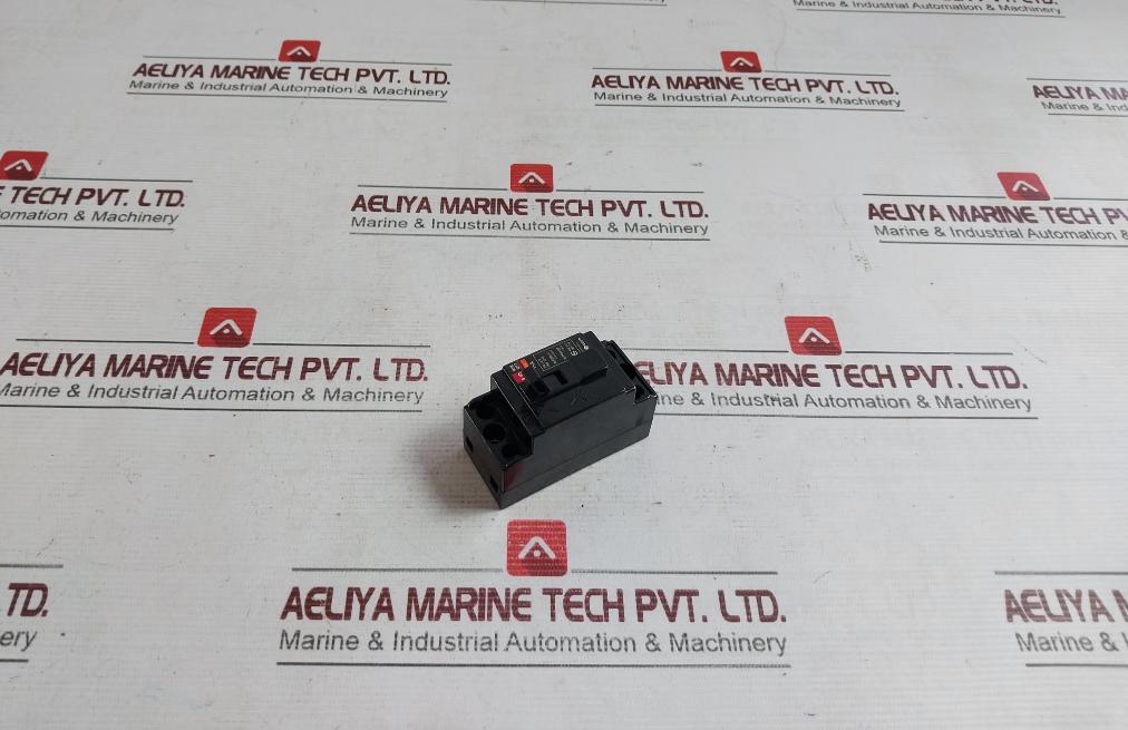 Lg Bs 32A Circuit Breaker 2 Poles 110/220V 1.5Ka 8321 8077 Bs 538 9013