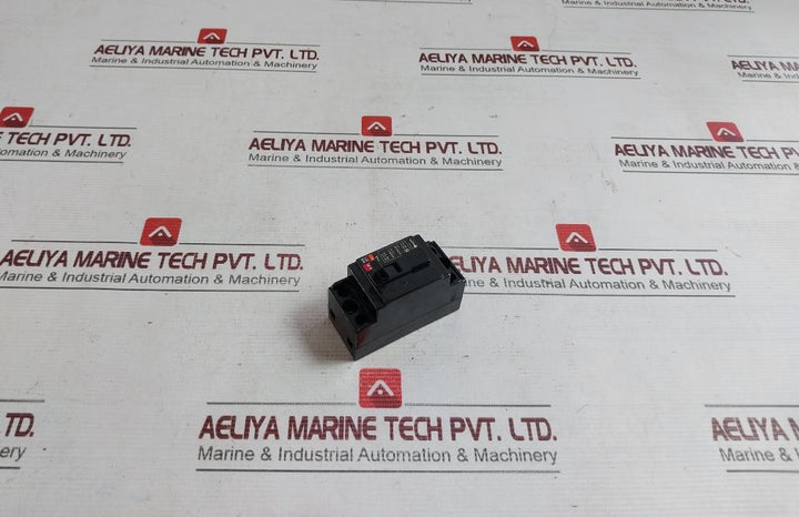 Lg Bs 32A Circuit Breaker 2 Poles 110/220V 1.5Ka 8321 8077 Bs 538 9013