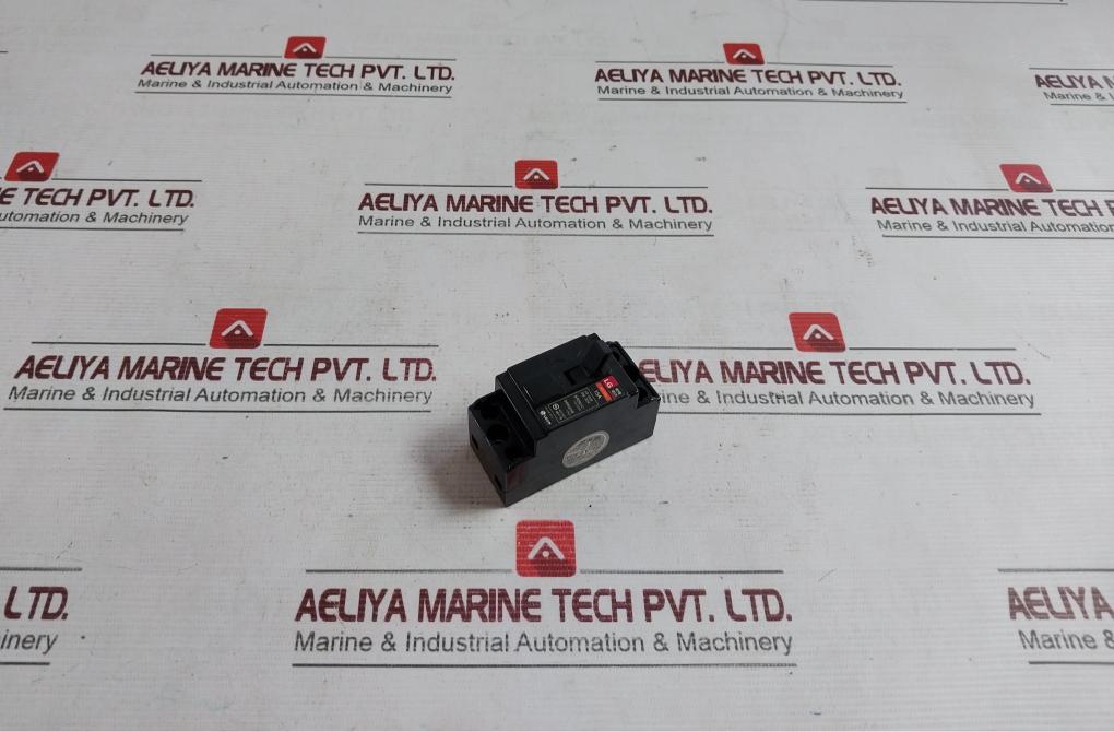 Lg Bs 32A Circuit Breaker 2 Poles 110/220V 1.5Ka 8321 8077 Bs 538 9013