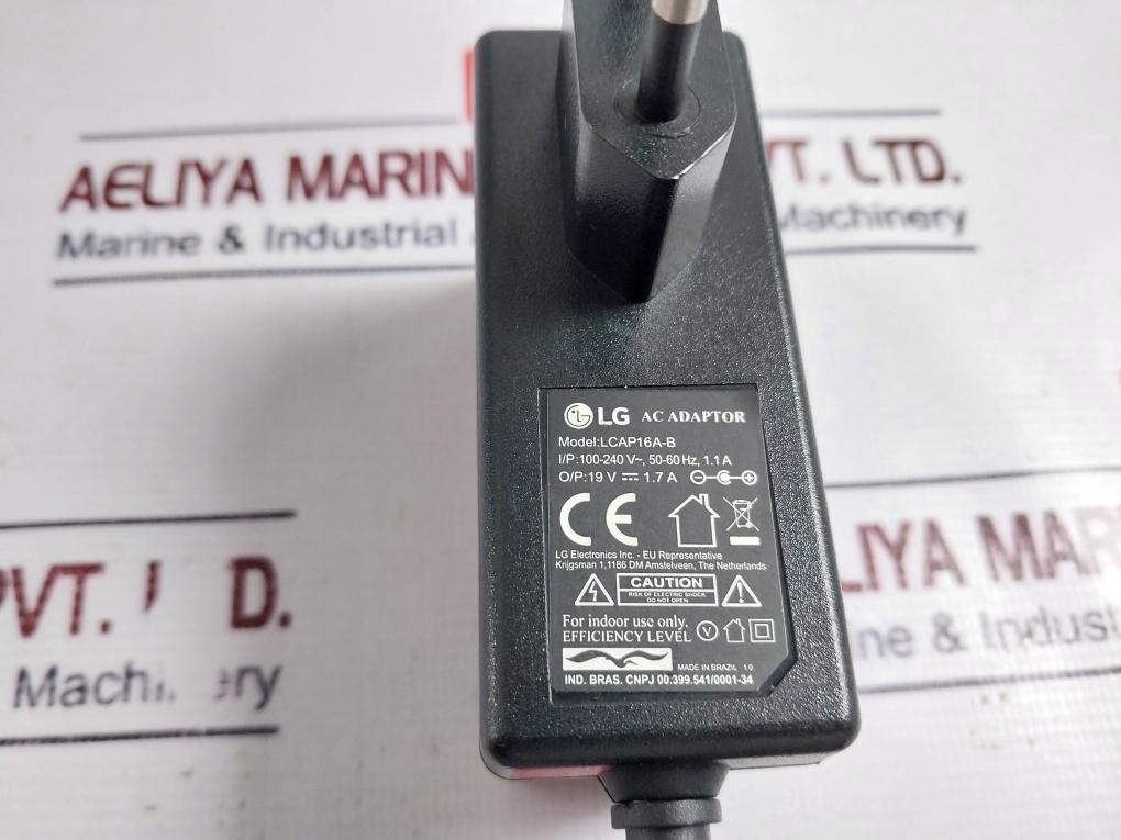 Lg Lcap16A-b Ac Power Supply Adapter 100-240V~ 50-60Hz 1.1A 19V--- 1.7A