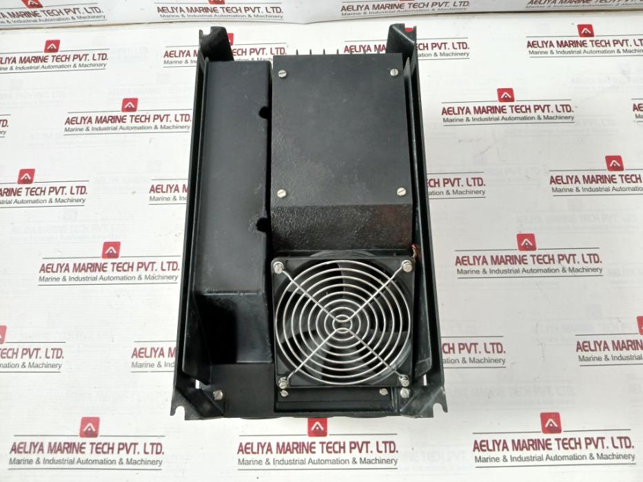 Lg Sv022Is3-4N Ac Motor Speed Controller Inverter Ac380-460V 50/60Hz 5.5A 4.2Kva