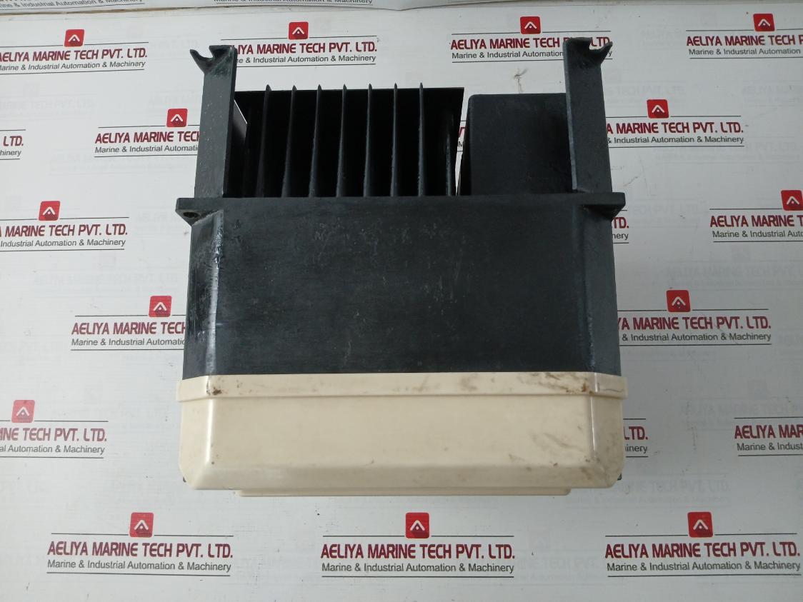 Lg Sv022Is3-4N Ac Motor Speed Controller Inverter Ac380-460V 50/60Hz 5.5A 4.2Kva