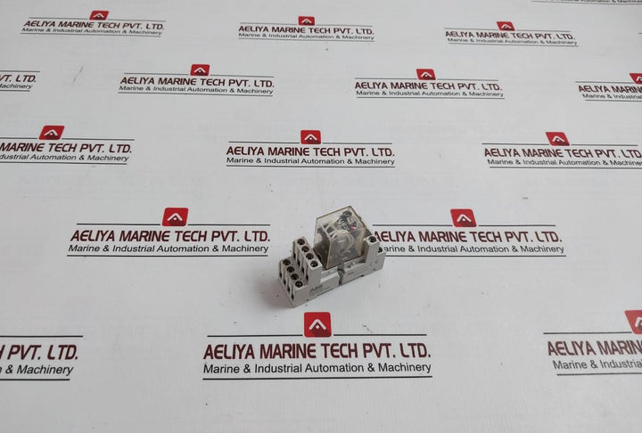 Lg Szr-my4-n1 Power Relay With Socket Cr-m4Ss, 1Svr 405 651 R3000 Dc24V 250Vac