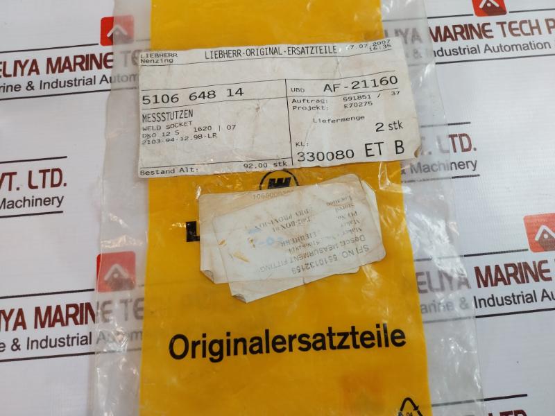 Liebherr 510664814 Oil Drain Screw With Valve 5510132159