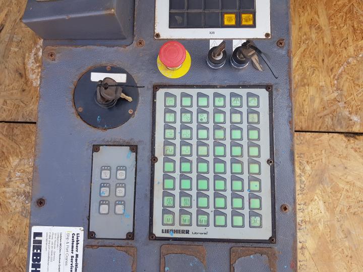 Liebherr Crane Controller Module W/ 10571114 (Joystick), 10446150 Pme1 Monitor 5