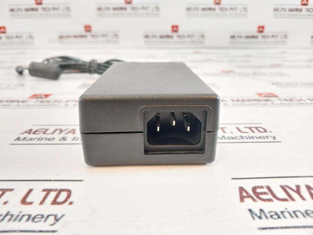 Lien Electronics LE-9702B+5012 AC Adapter Set 100-240V~ 50/60 Hz 1.5A