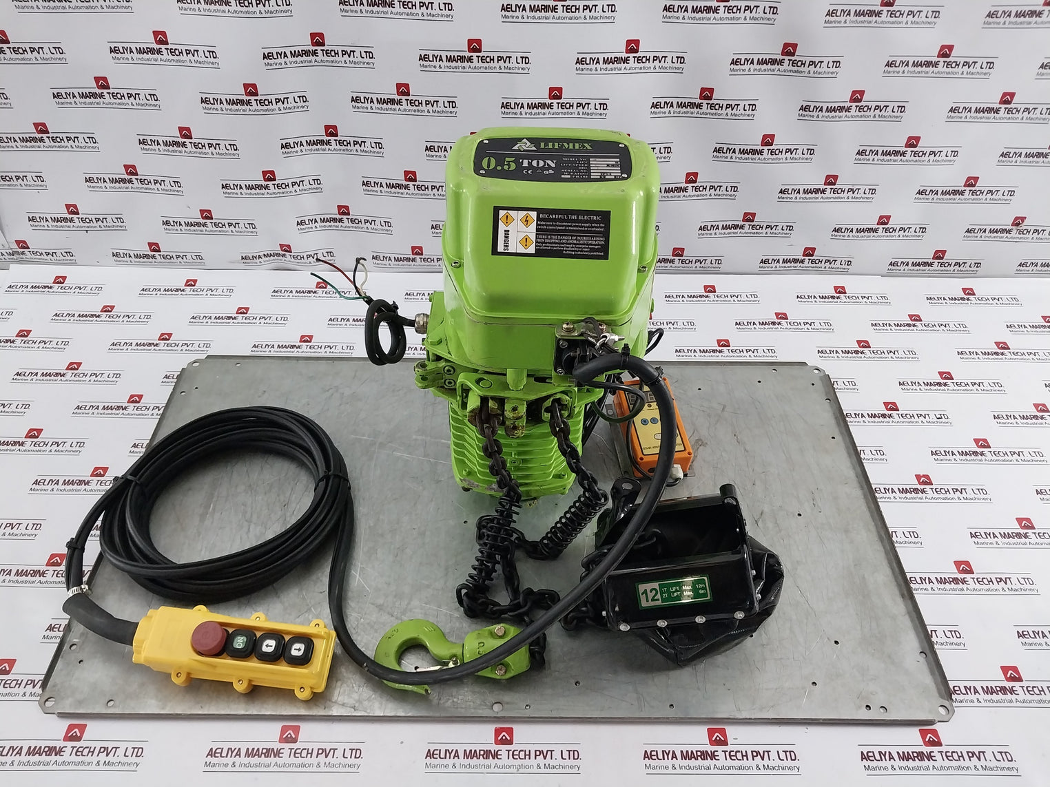 Lifmex Lecb0.5 Ton Electrical Chain Block Without Trolley, 7.2 M/Min, 3 Phase