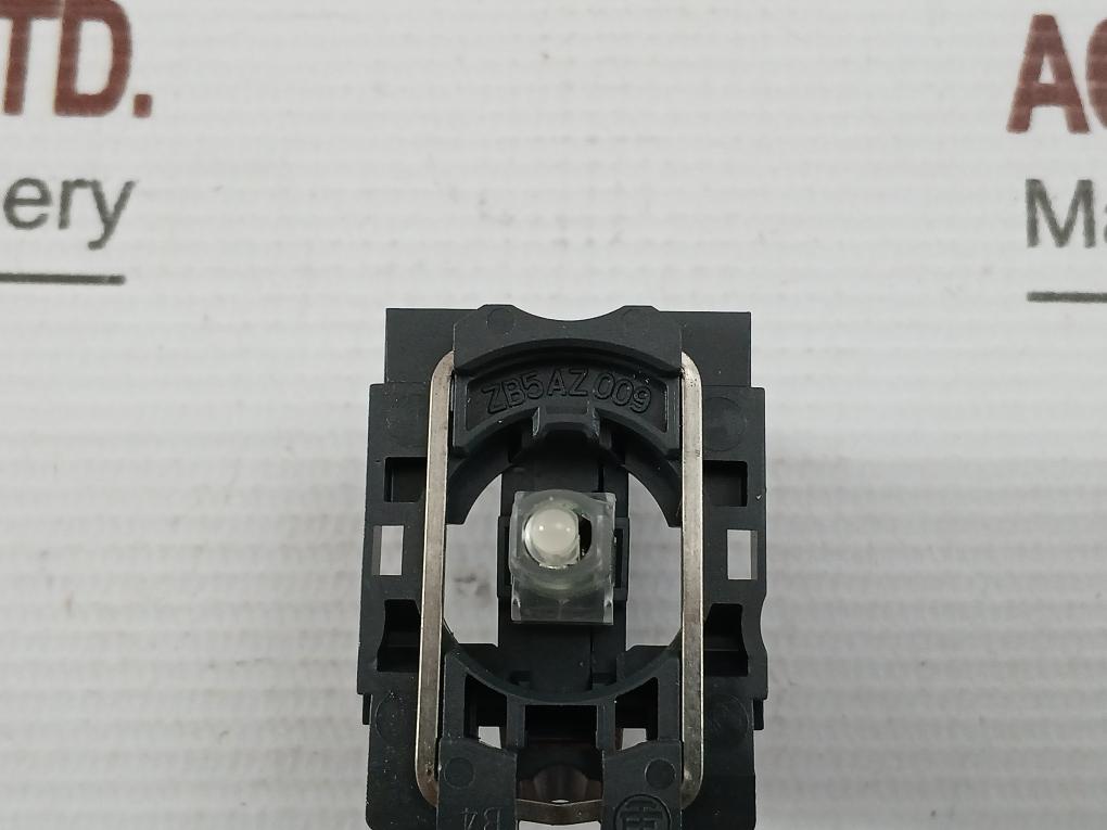 Light-Block-230V-240V-Zb5Az009-Schneider-Electric-ZB5-AVM3-210299-11