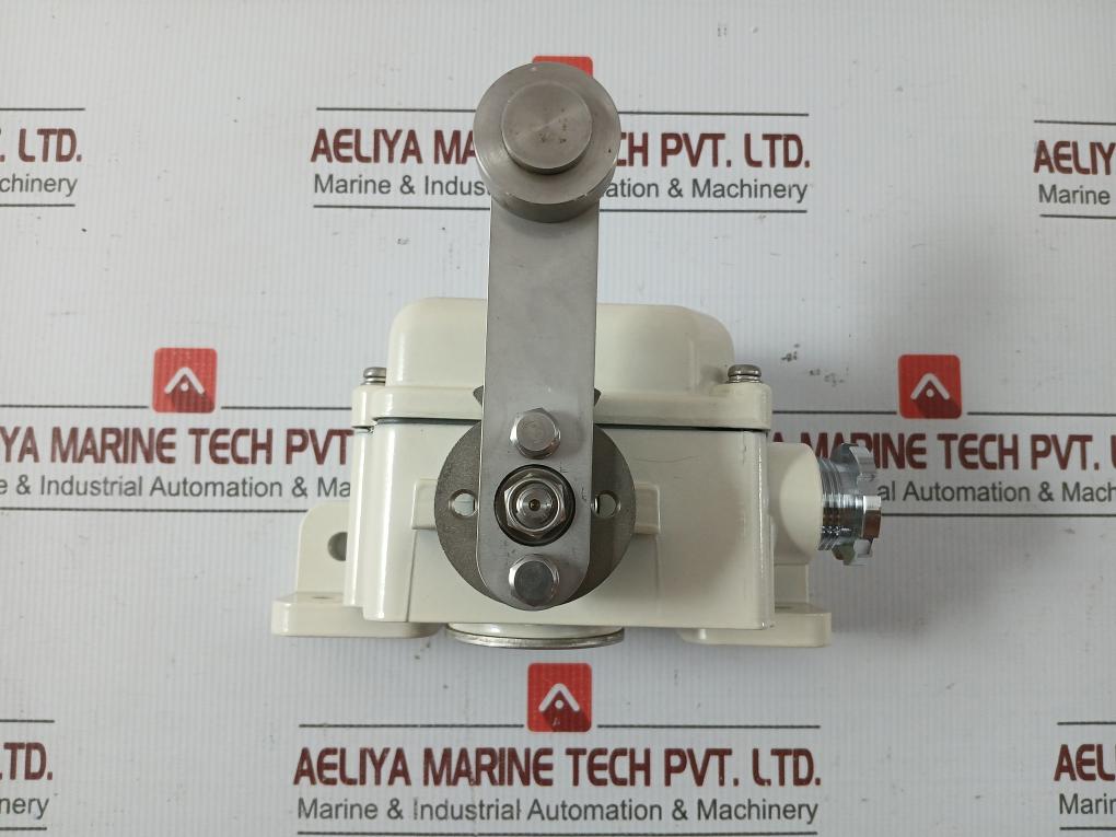 Limit Switch Lwio-sa1 Sakamoto Electric 500V 10A Ip66 Np2103-3