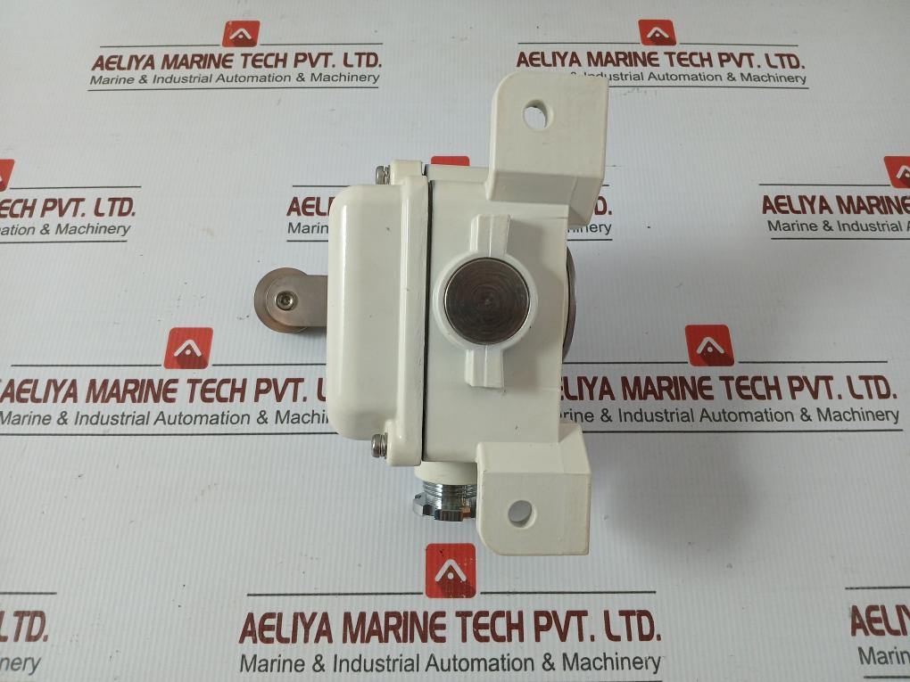 Limit Switch Lwio-sa1 Sakamoto Electric 500V 10A Ip66 Np2103-3