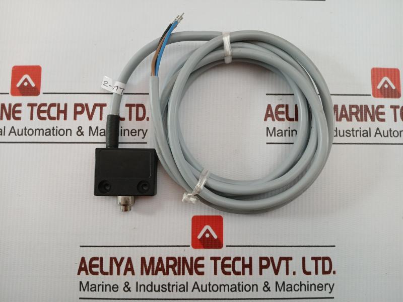 Limit Switch With A Grey Cable Sm10 T175 U Asa Schalttechnik