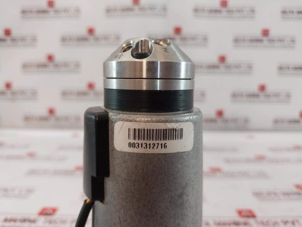 Lin Engineering 4118L-03E-02R0 Hybrid Stepper Motor 1.2A 050618 Rv510-100