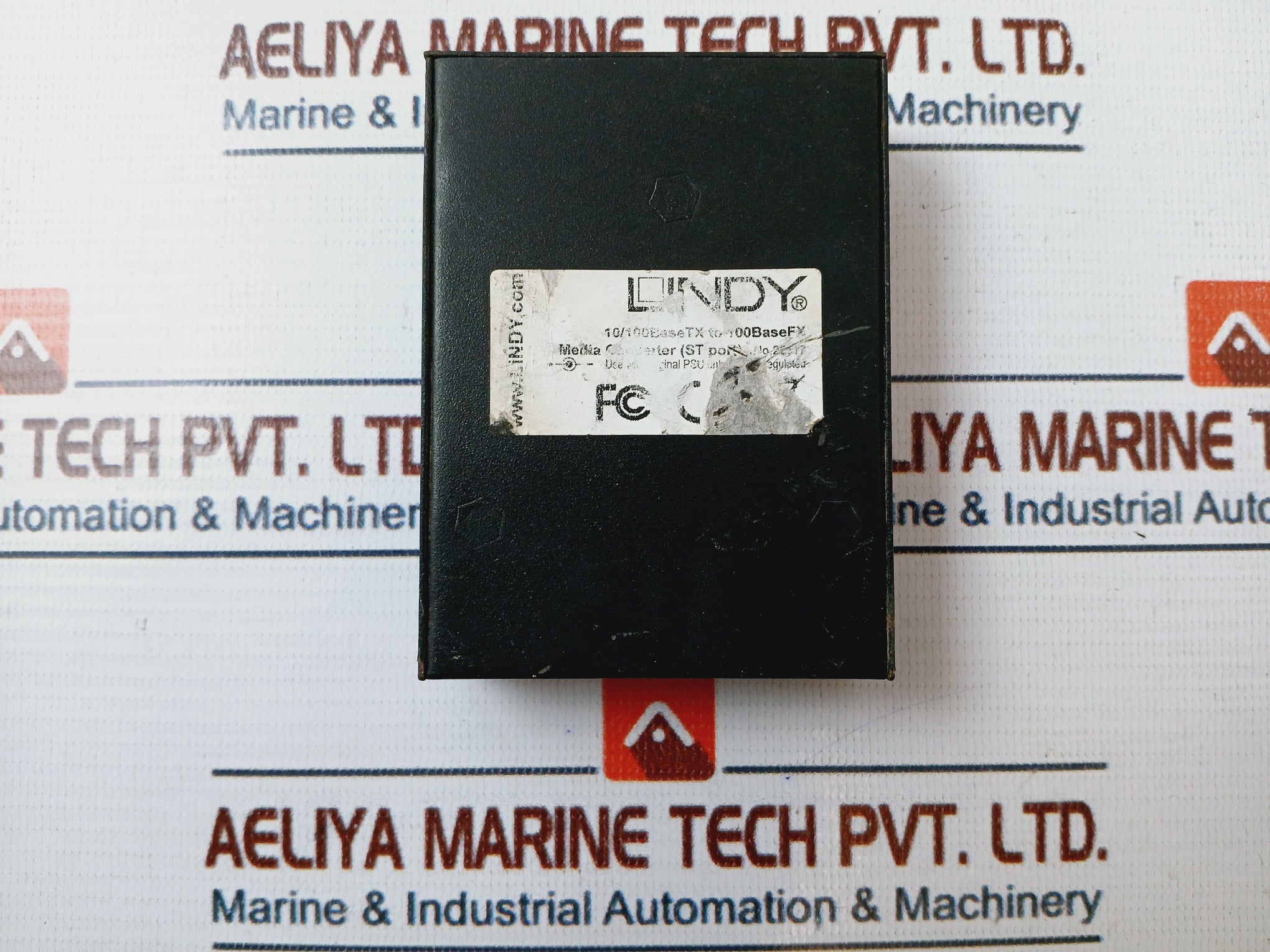 Lindy 10/100 Base-tx To 100 Base-fx Fiber Media Converter Dc 5V